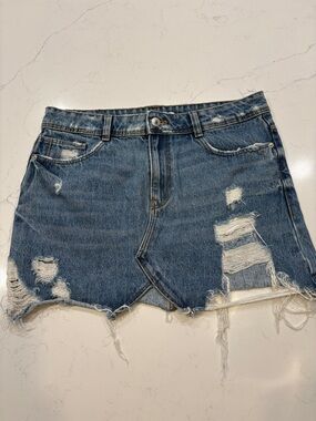 Zara Trafaluc deniumwear distressed Jean skirt